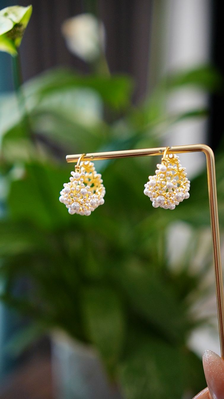 22K gold plated pearl earrings