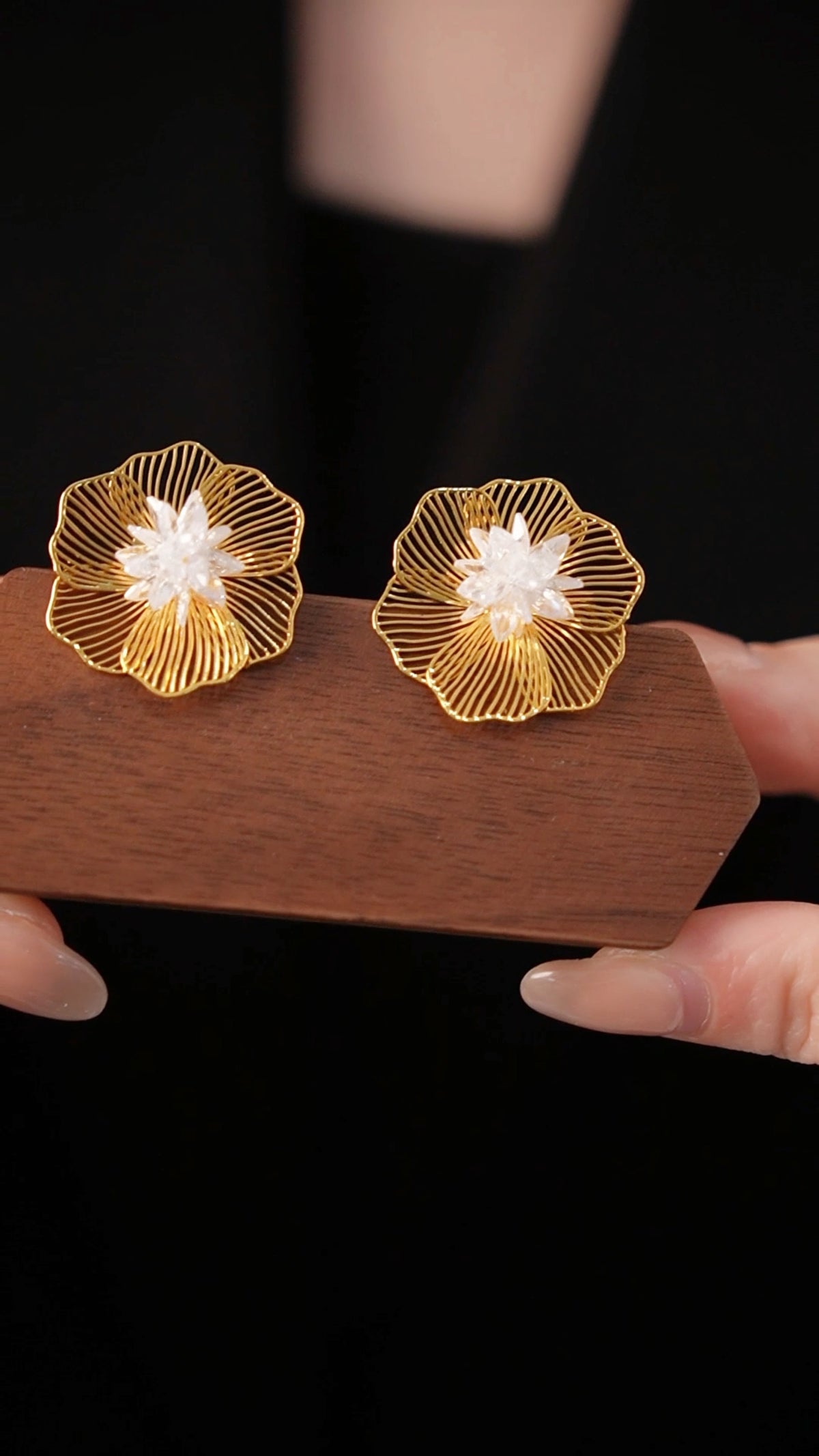 Lumière Bloom Earrings