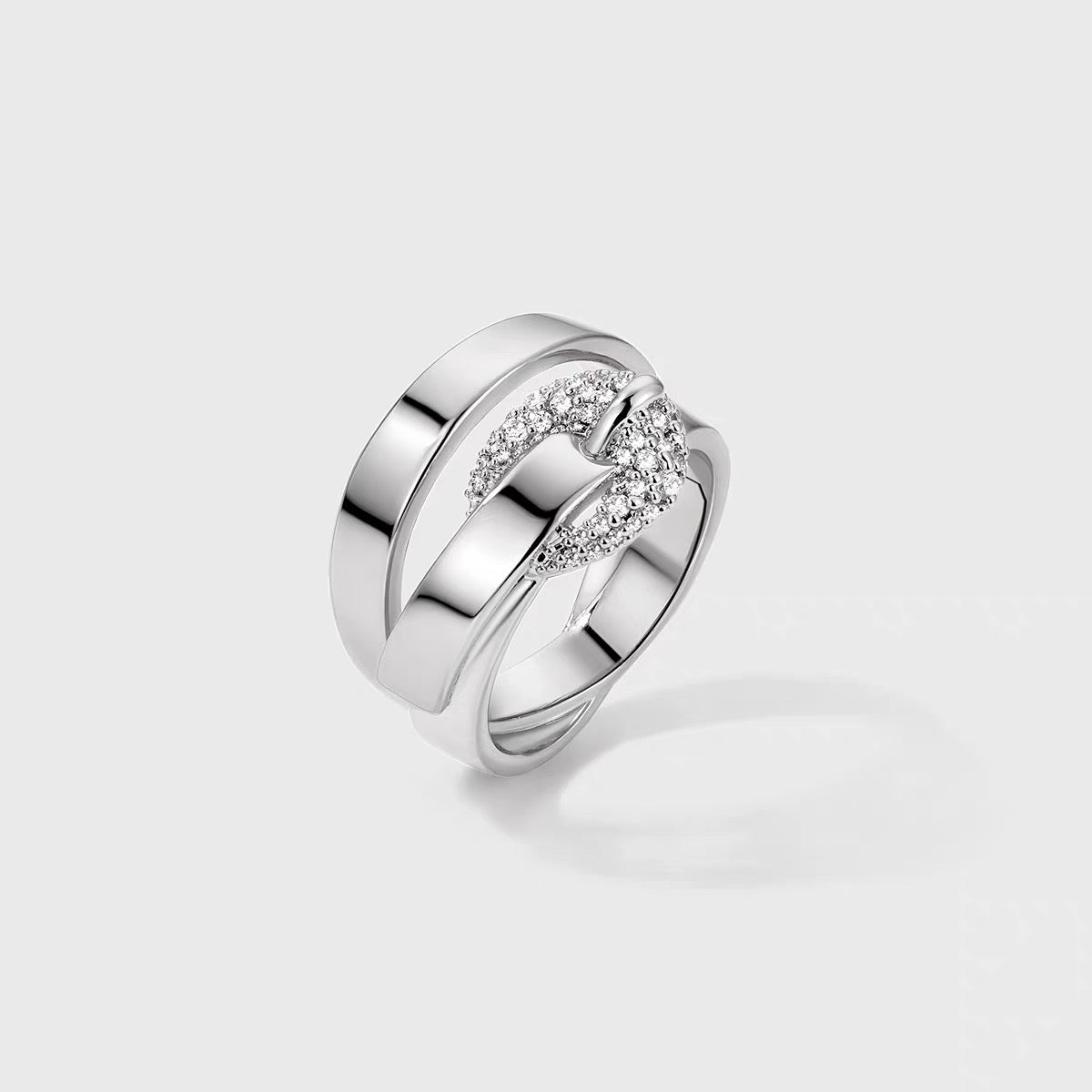 Fortuna Horsebit Ring Collection