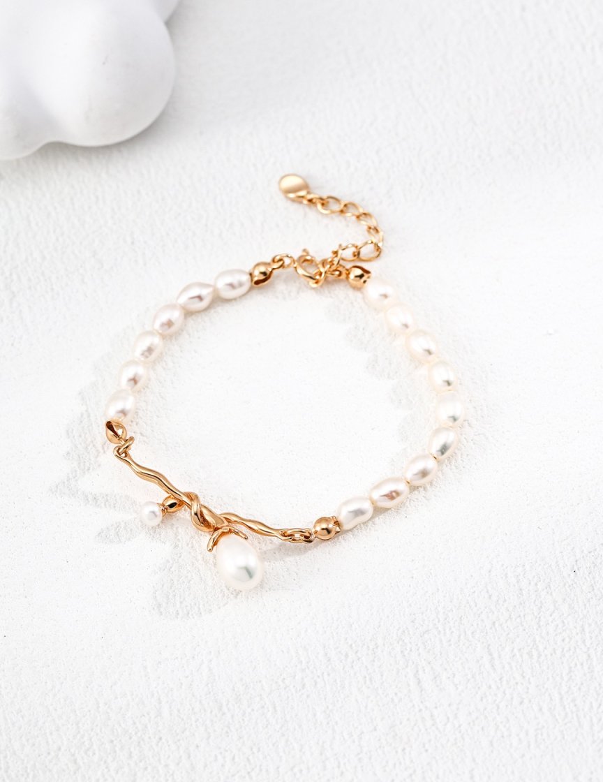 Antique gold pearl bracelet for women