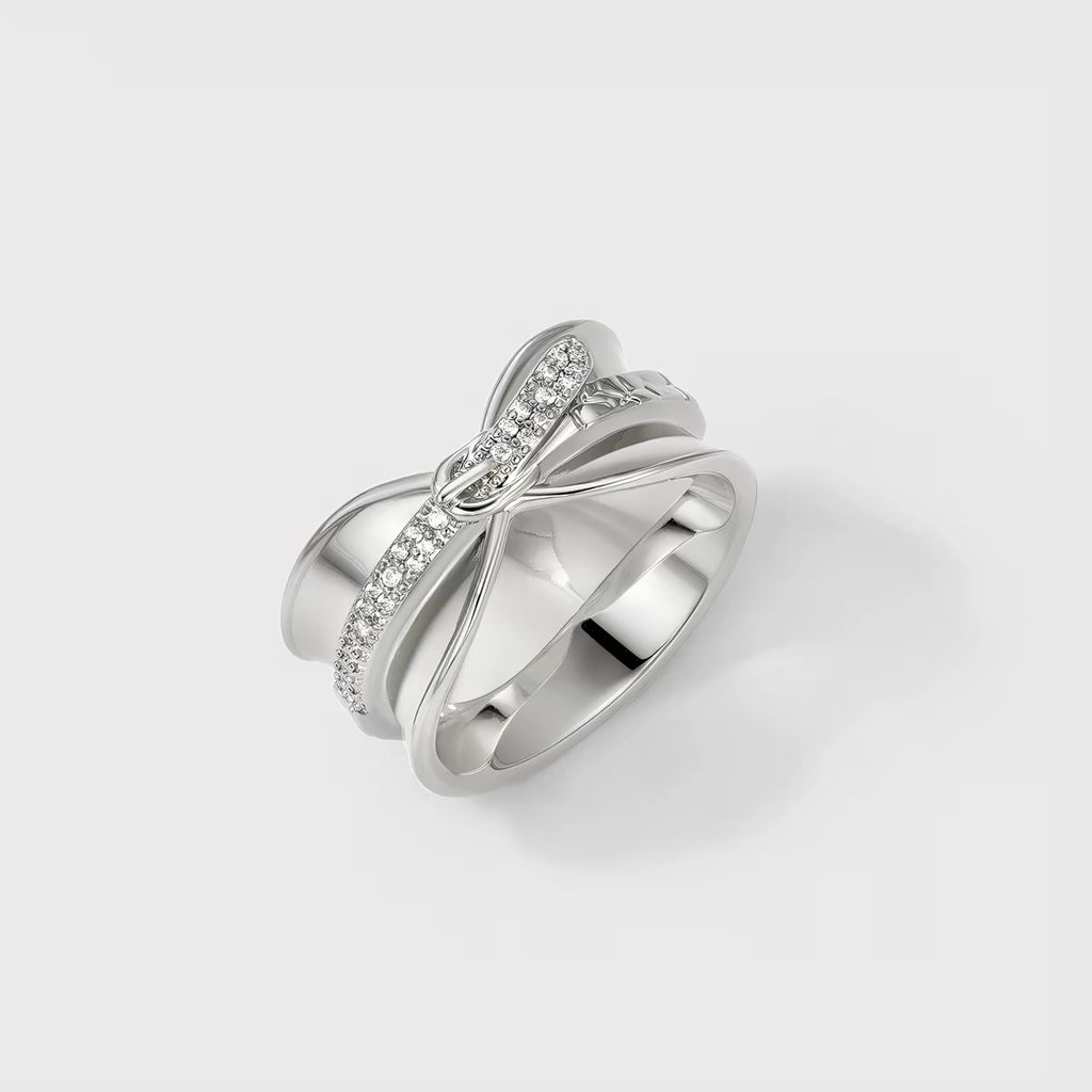 Fortuna Horsebit Ring Collection