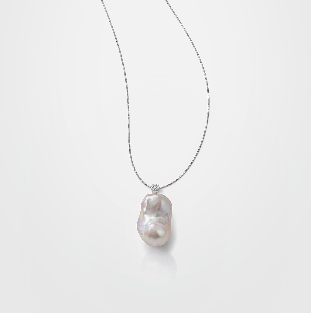 Baroque pearl pendant necklace in sterling silver