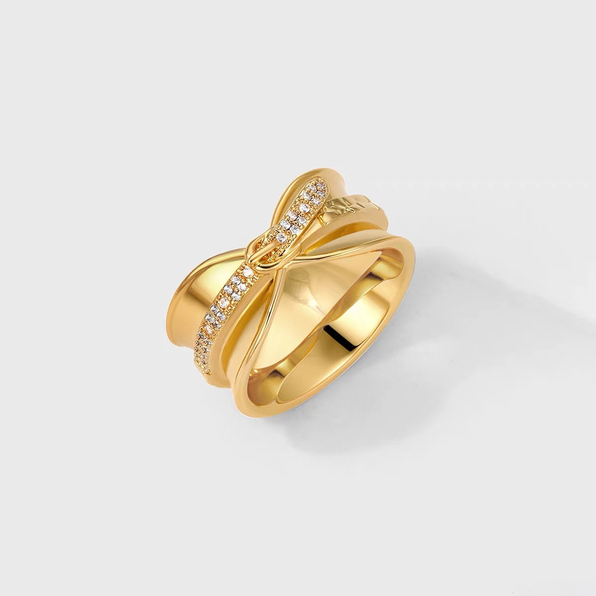 Fortuna Horsebit Ring Collection