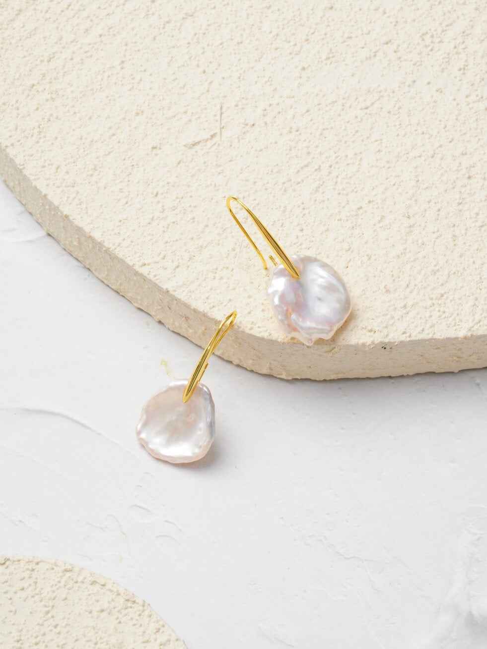 Irregular-Shaped Peal Earrings