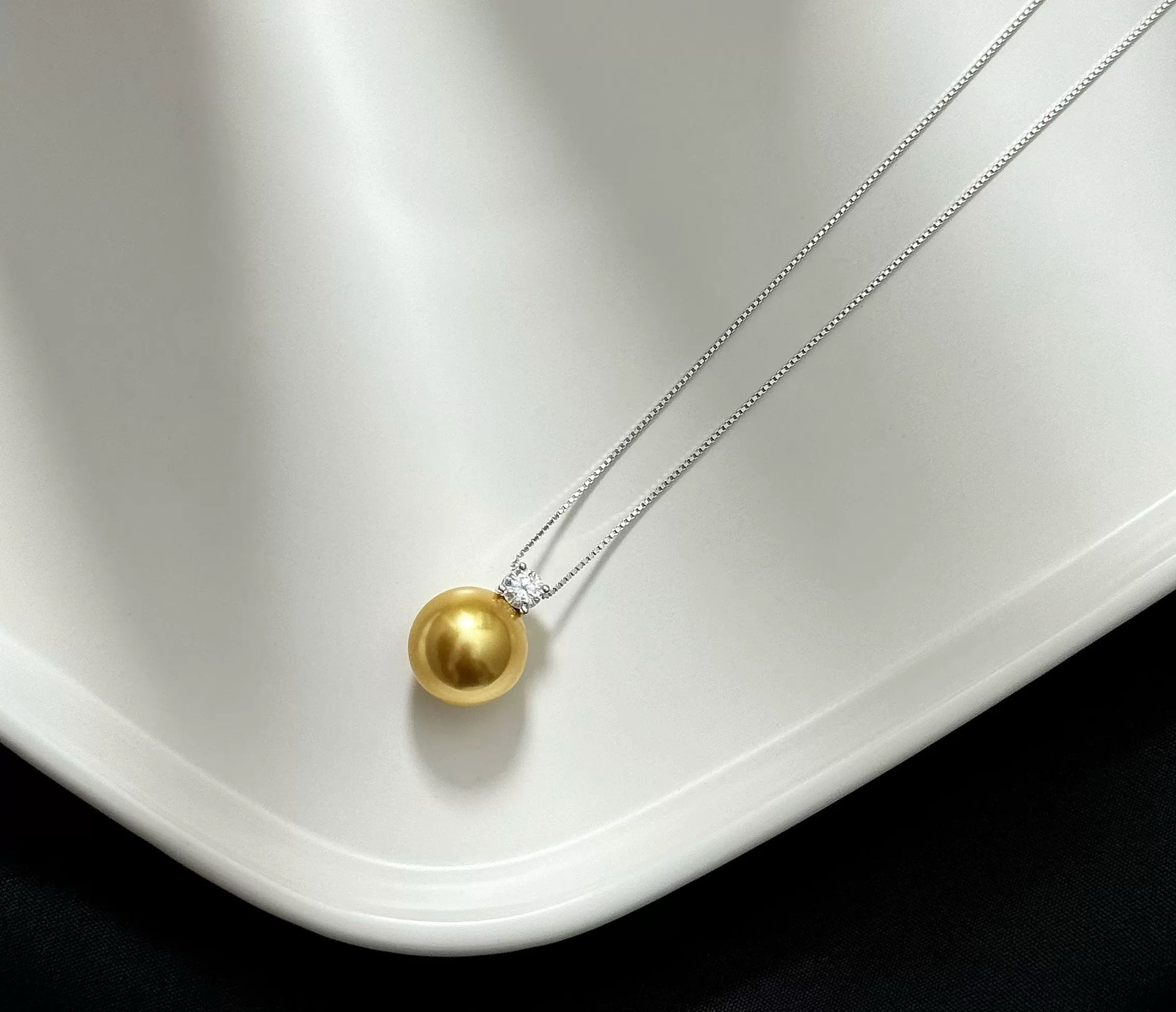 Delicate sterling silver pearl necklace