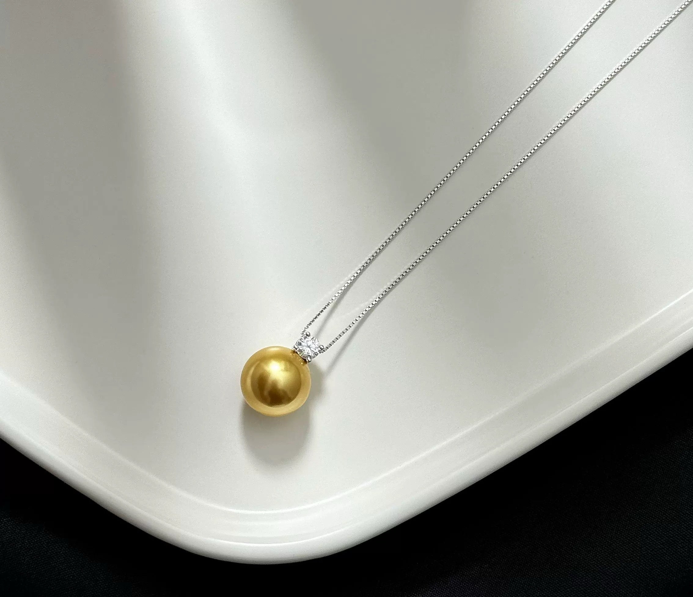 Delicate sterling silver pearl necklace
