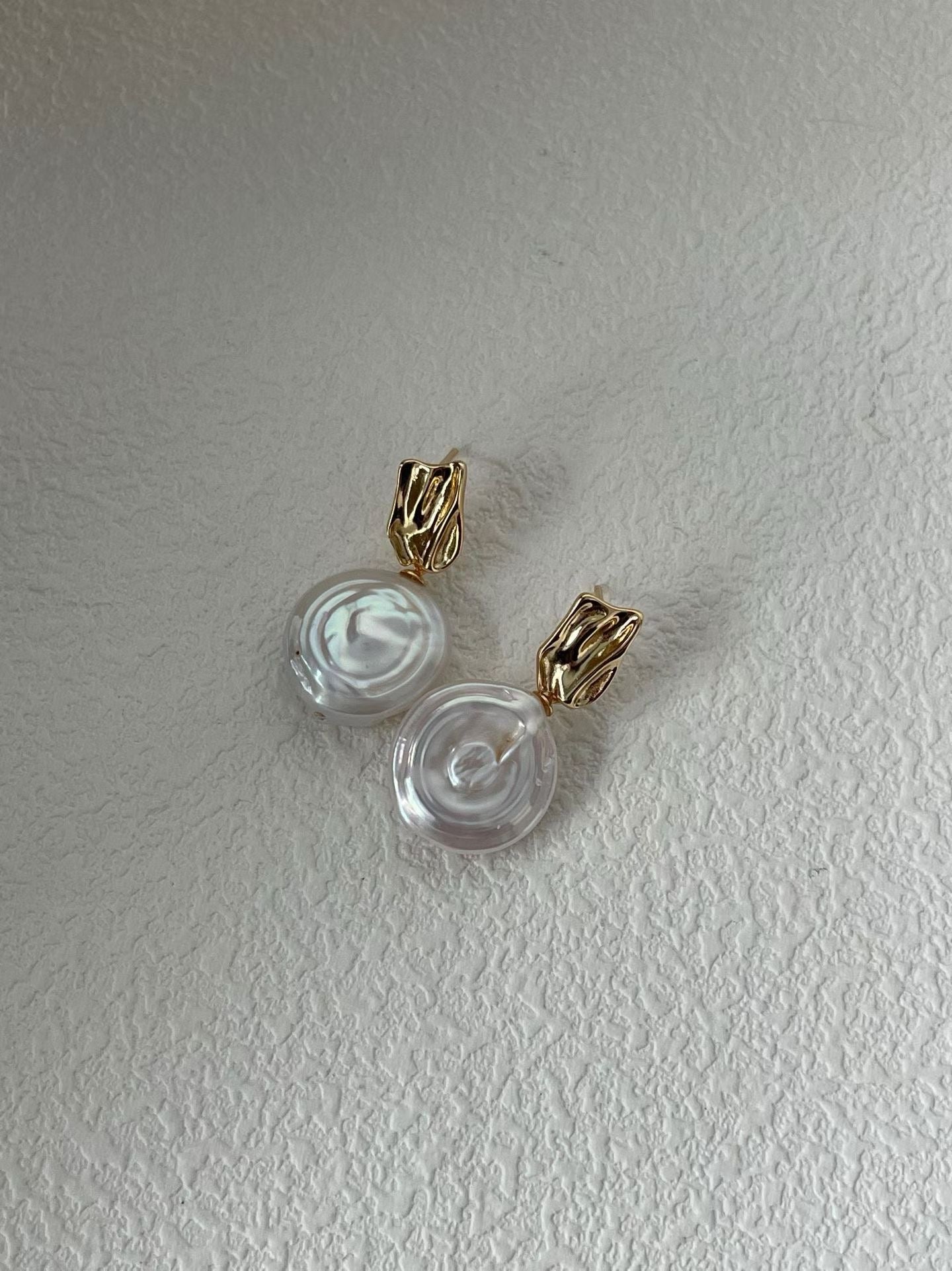 Elegant gold plated silver earrings