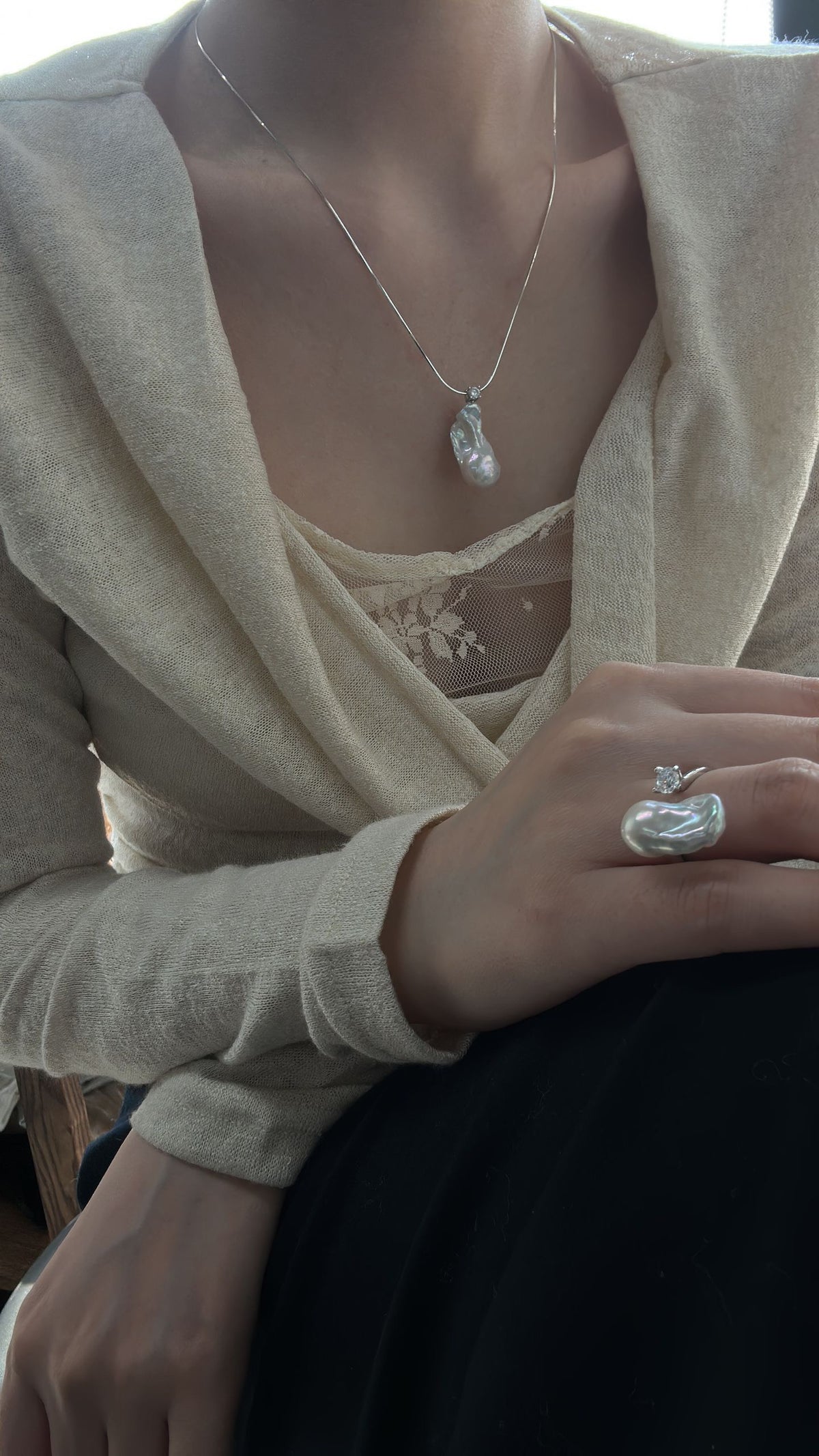 Freshwater baroque pearl necklace