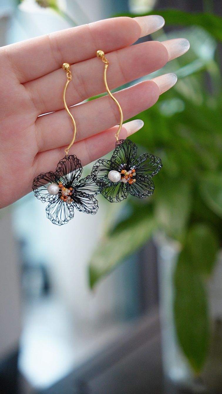 Freshwater pearl blossom earrings