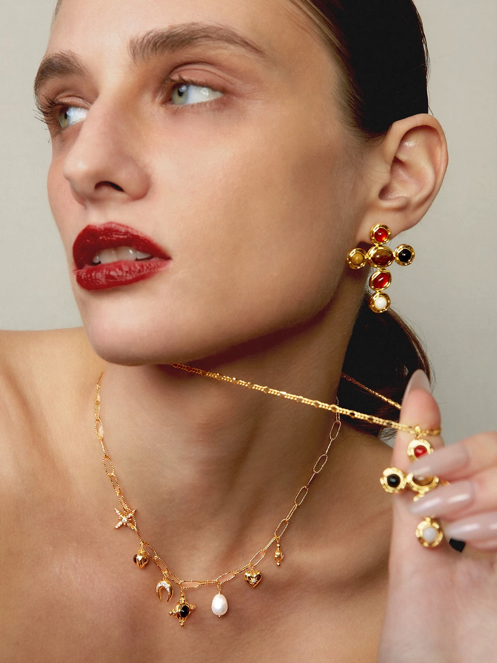 Gold-plated black agate gemstone necklace