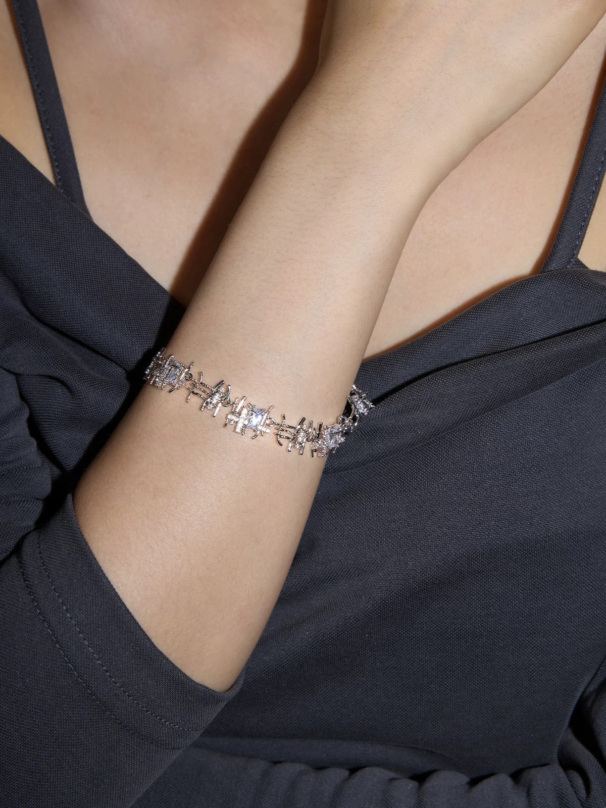 Handwoven gold bracelet for women