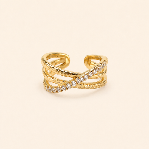 Sparking Crisscross Ring