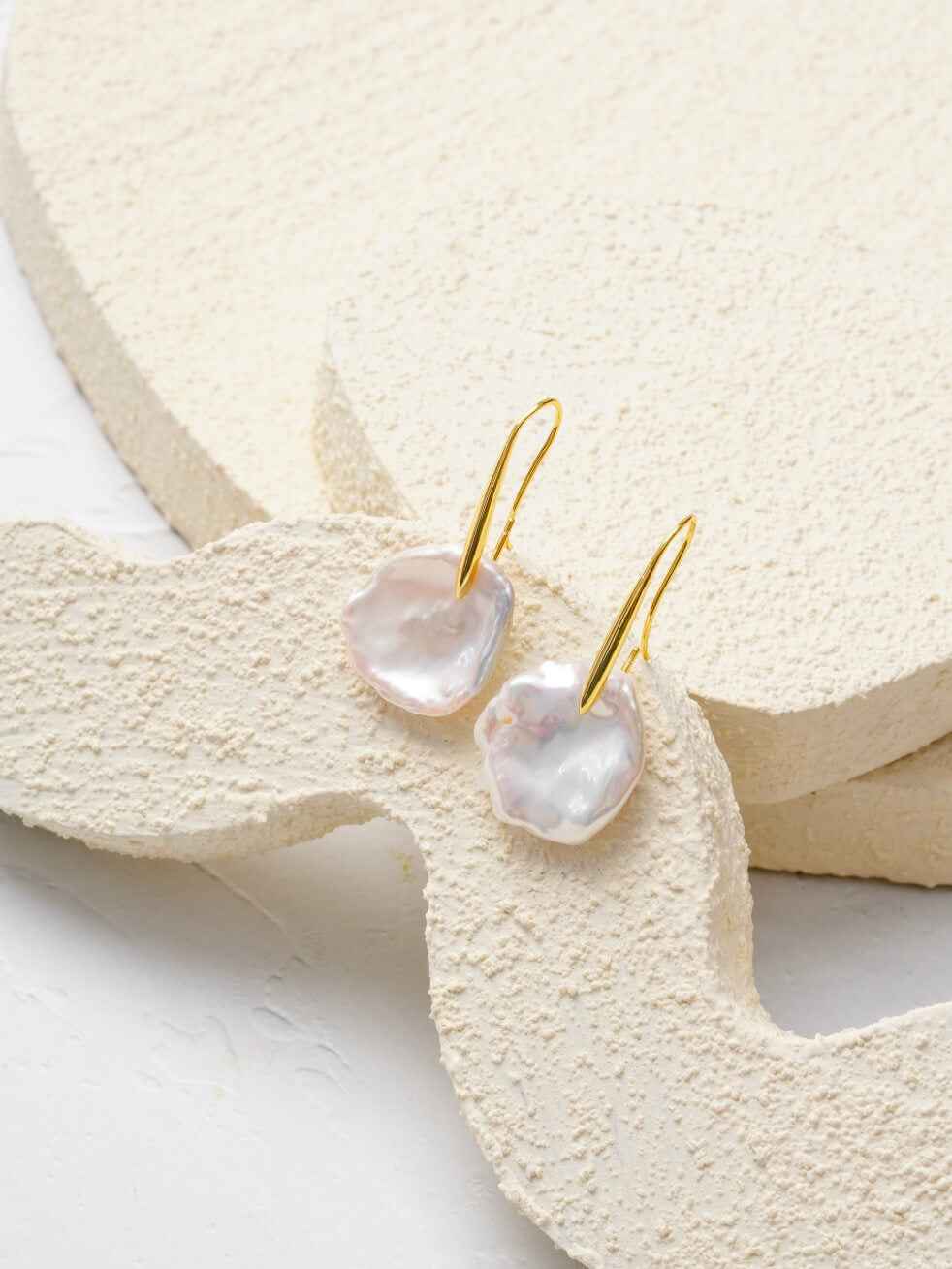 Irregular-Shaped Peal Earrings