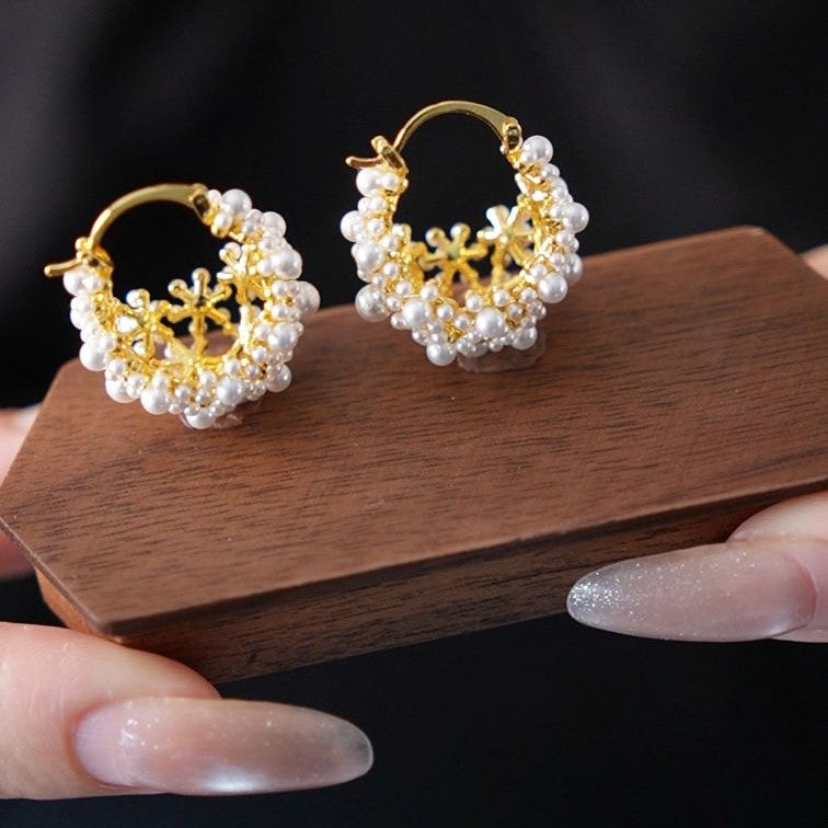 Light luxury pearl basket earrings