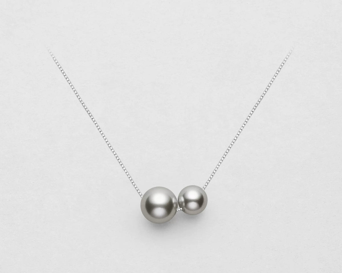 Pearl gourd pendant necklace in sterling silver