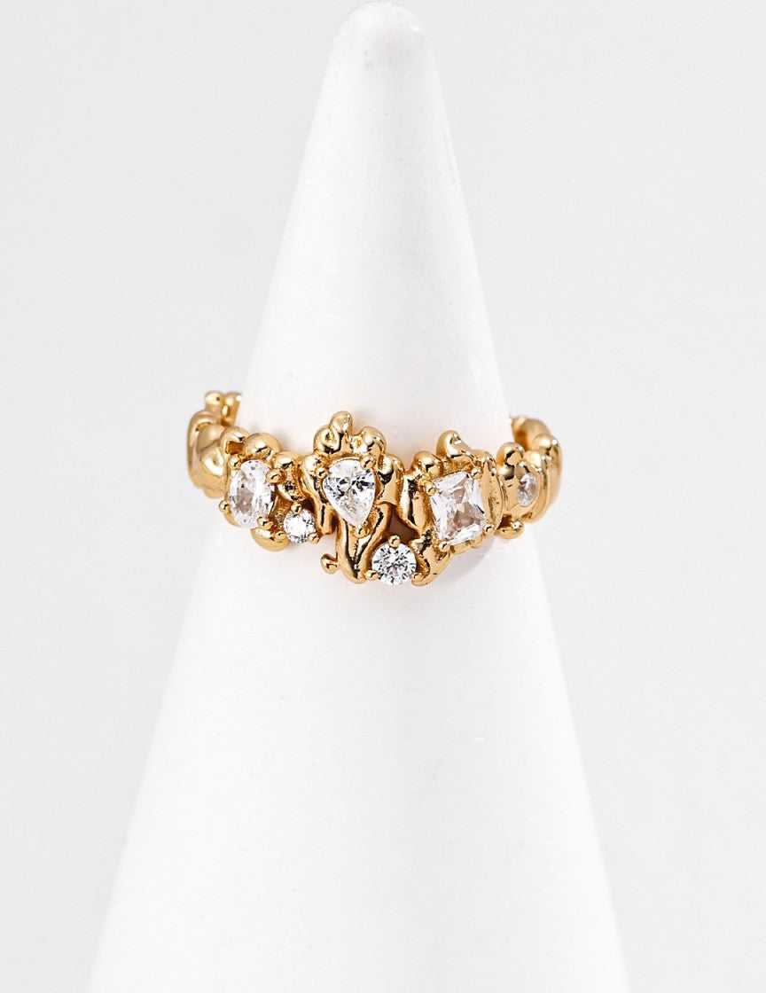 Sterling silver zircon ring with lava design