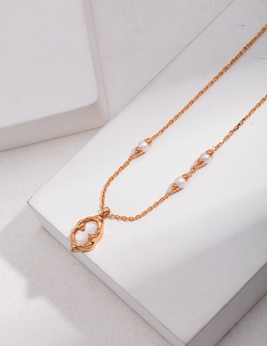 Vintage gold sterling silver pearl necklace