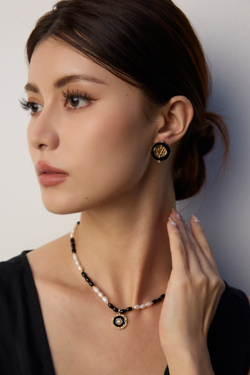 Vintage silver zirconia earrings