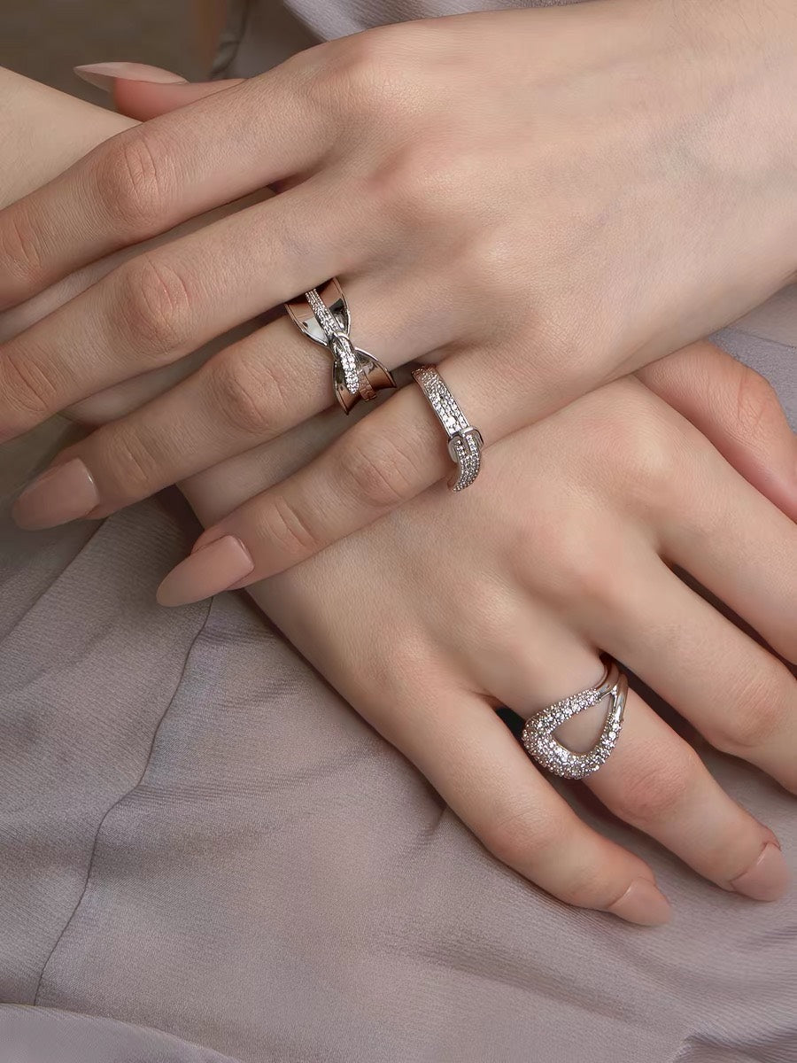 Fortuna Horsebit rings styled on hand