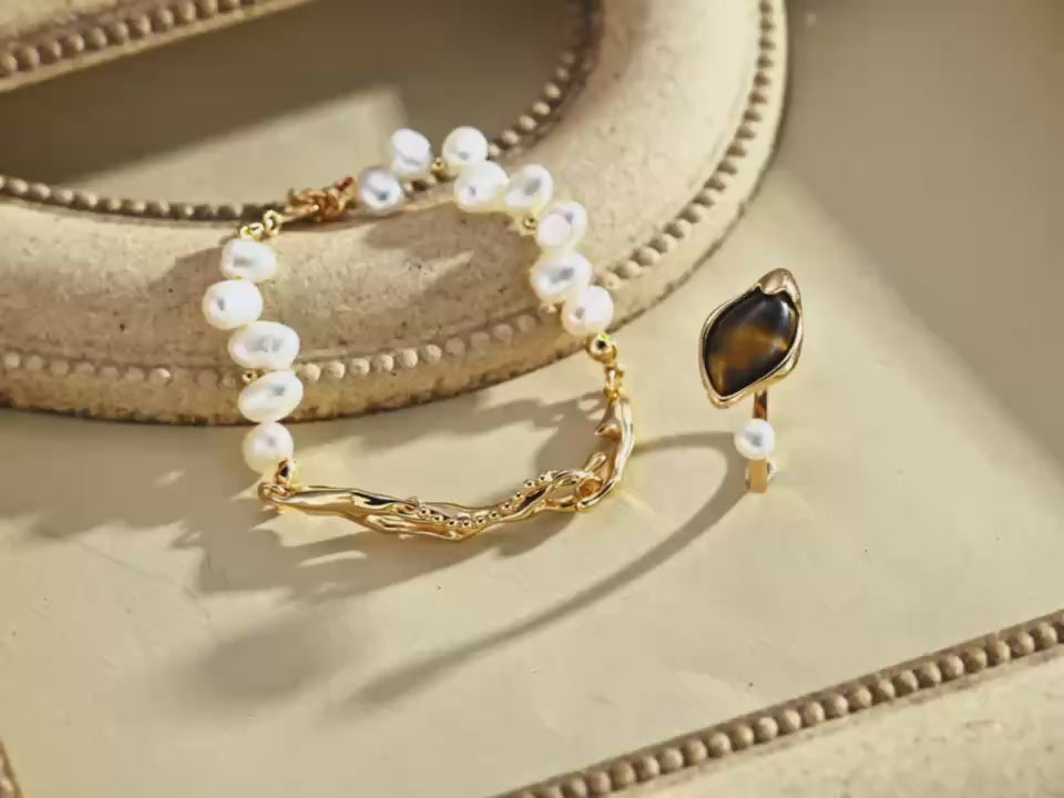 Tiger’s Eye and pearl ring in antique gold